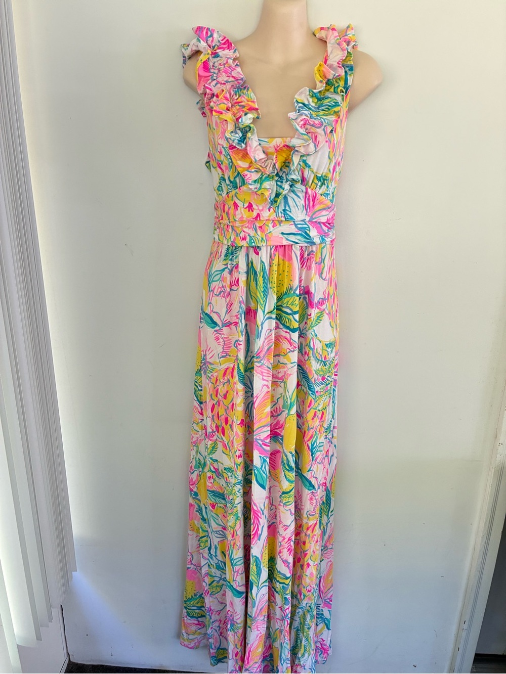 Lilly Pulitzer Leena Ruffle Neckline Fiesta Bomba Maxi Dress Medium